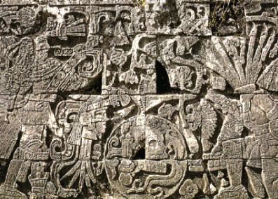 Relieves del Juego de la Pelota, en Chichen Itzá, Yucatán, México.