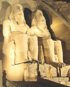 Fachada del templo Espeos de Ramsés II
