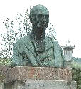 Estátua de Ramón Basterra en Bilbao