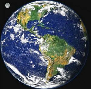 La biosfera, o zona donde se desarrolla la vida, consta de troposfera, hidrosfera y la parte más externa de la corteza terrestre.
