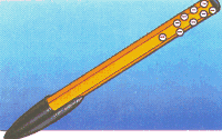 El lápiz es de material aislante y al electrizarse concentra los electrones en el punto de frotamiento