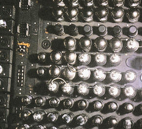 Con sus prestaciones más bien limitadas, su diseño, construcción y puesta en funcionamiento, el ENIAC supuso un hito en la historia de la informática.